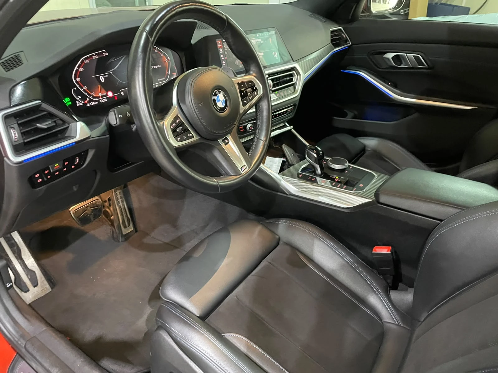 BMW 320 d RWD B47 LCI (FaceLift) ! M Pack !, снимка 8 - Автомобили и джипове - 56207528