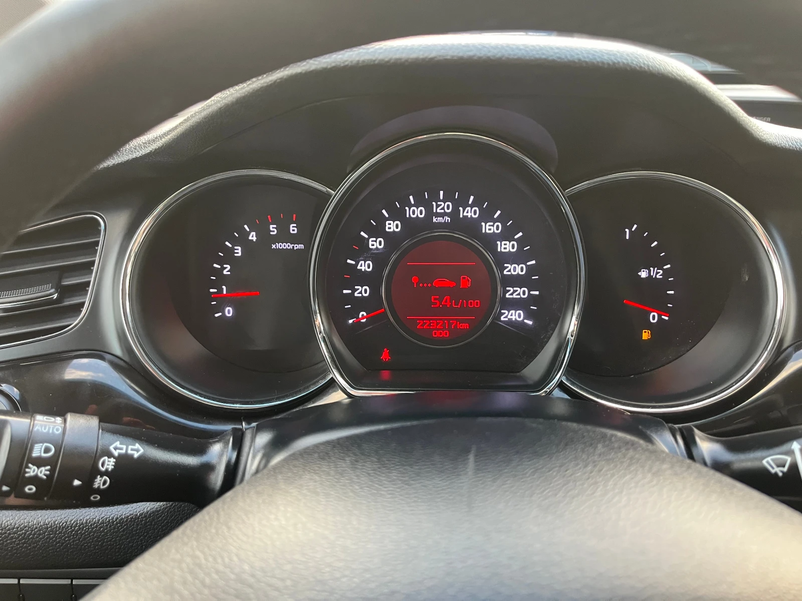 Kia Ceed 1.6 D, -110к.с.KAMERA, ЛИЗИНГ, снимка 10 - Автомобили и джипове - 56654297