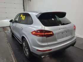 Porsche Cayenne S E HYBRID  CARFAX - 21500 € / 42050.35 лв. - 91430306 4