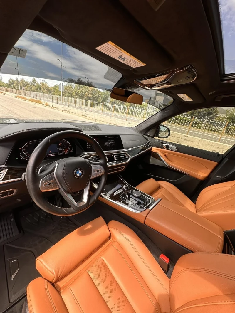 BMW X7 xDrive40i Pure Excellence * Full, снимка 8 - Автомобили и джипове - 52598739