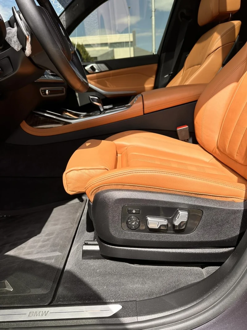 BMW X7 xDrive40i Pure Excellence * Full, снимка 10 - Автомобили и джипове - 52598739