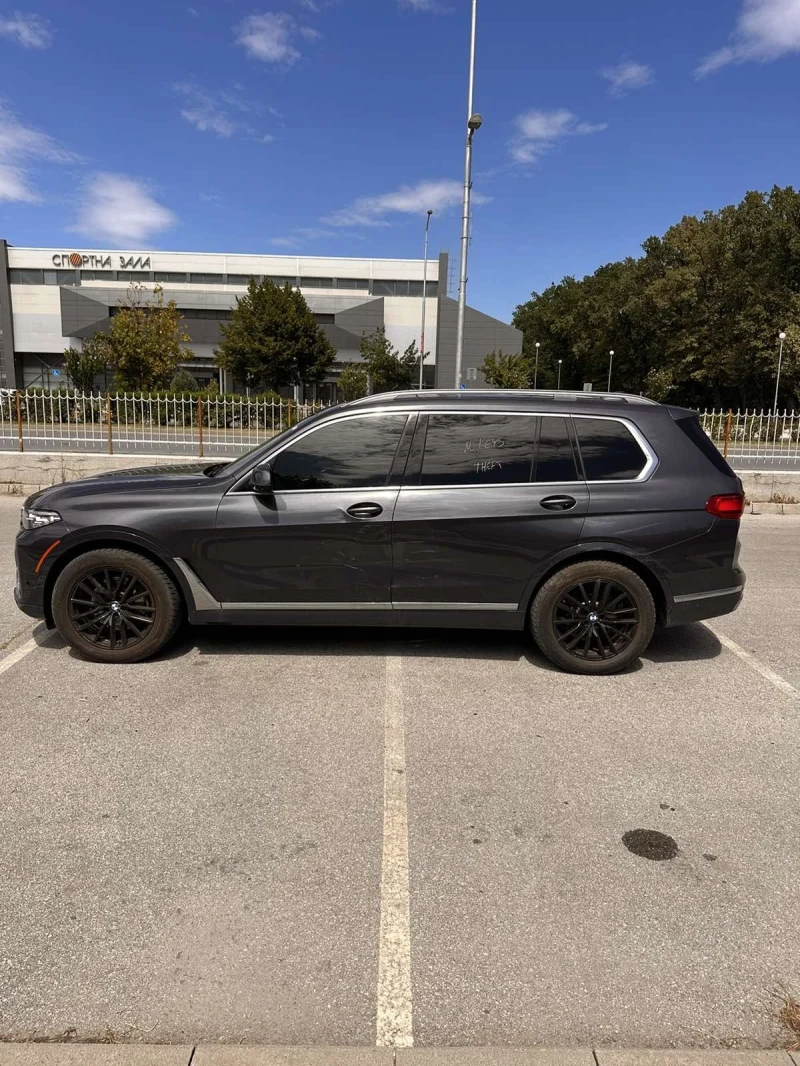 BMW X7 xDrive40i Pure Excellence * Full, снимка 6 - Автомобили и джипове - 52598739