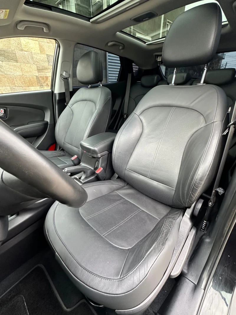 Hyundai IX35 2.0 CRDI PREMIUM/4х4/ Панорама/автоматик/Швейцария, снимка 9 - Автомобили и джипове - 52717486