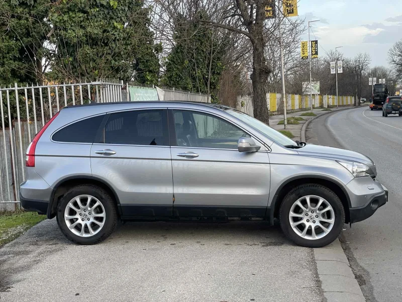 Honda Cr-v 2.0iVTEC, EXCLUSIVE, DISTRONIK, ITALY, снимка 4 - Автомобили и джипове - 53024930