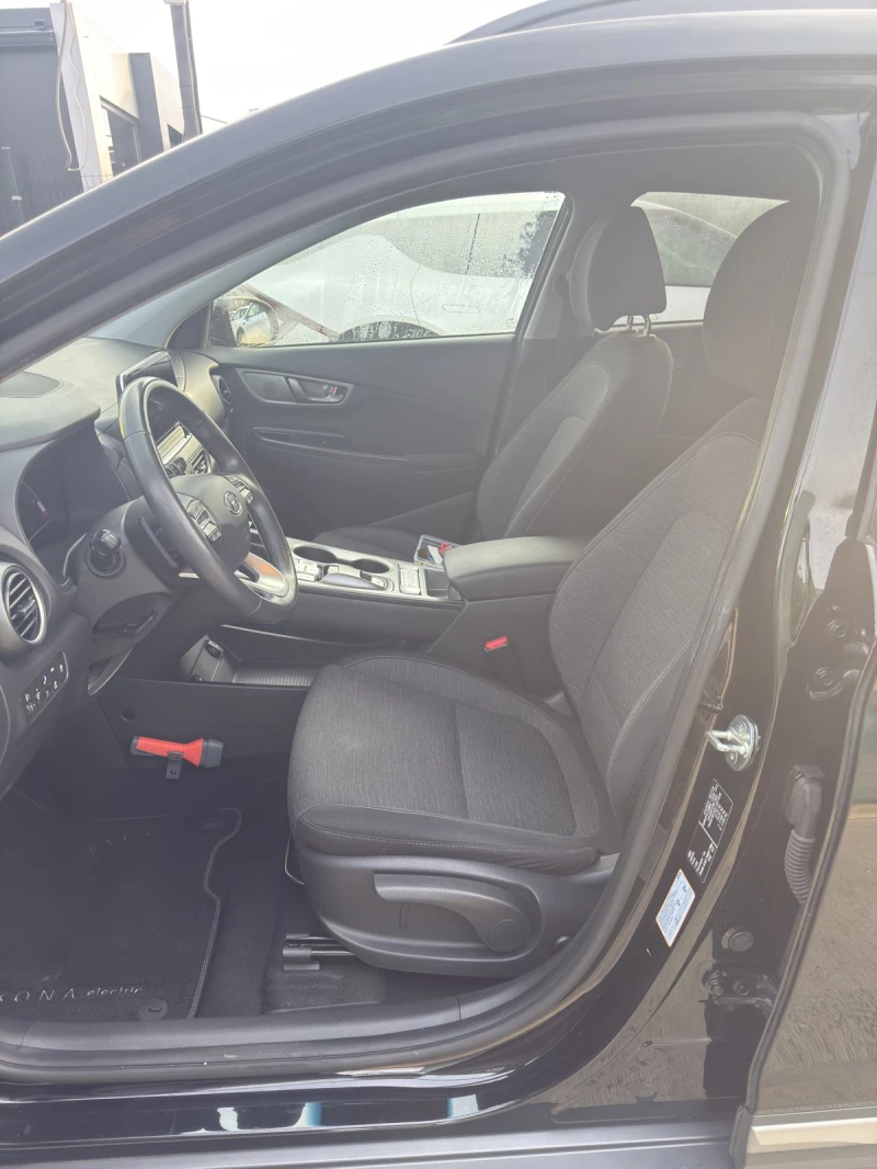 Hyundai Kona 64KWh/BLUELINK/SOH100%/HEADUP/KRELL, снимка 8 - Автомобили и джипове - 53180994