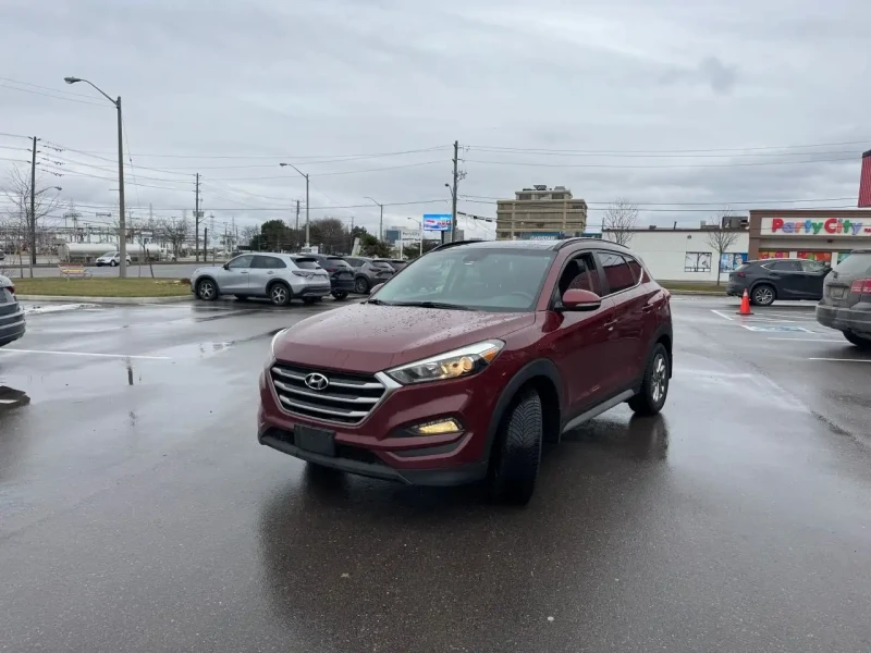 Hyundai Tucson * LUXURY AWD * CARFAX* ОПЦИЯ ЗА ФИНАНСИРАНЕ* , снимка 4 - Автомобили и джипове - 53233505