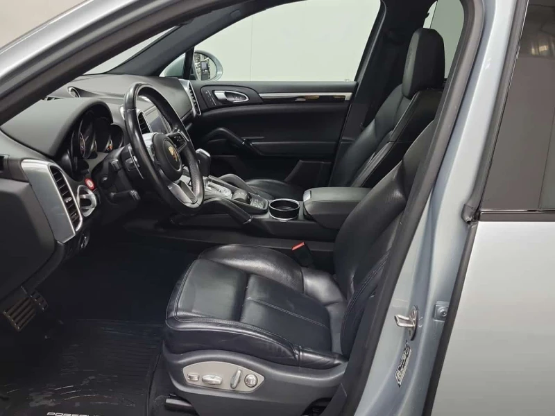 Porsche Cayenne S E HYBRID  CARFAX, снимка 5 - Автомобили и джипове - 53510964