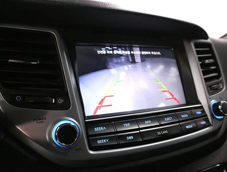 Hyundai Tucson 1.7 2Wd Smart, снимка 13 - Автомобили и джипове - 55651840