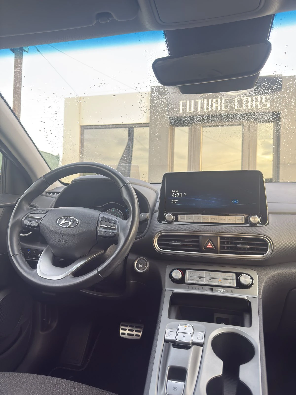 Hyundai Kona 64KWh/BLUELINK/SOH100%/HEADUP/KRELL - изображение 7