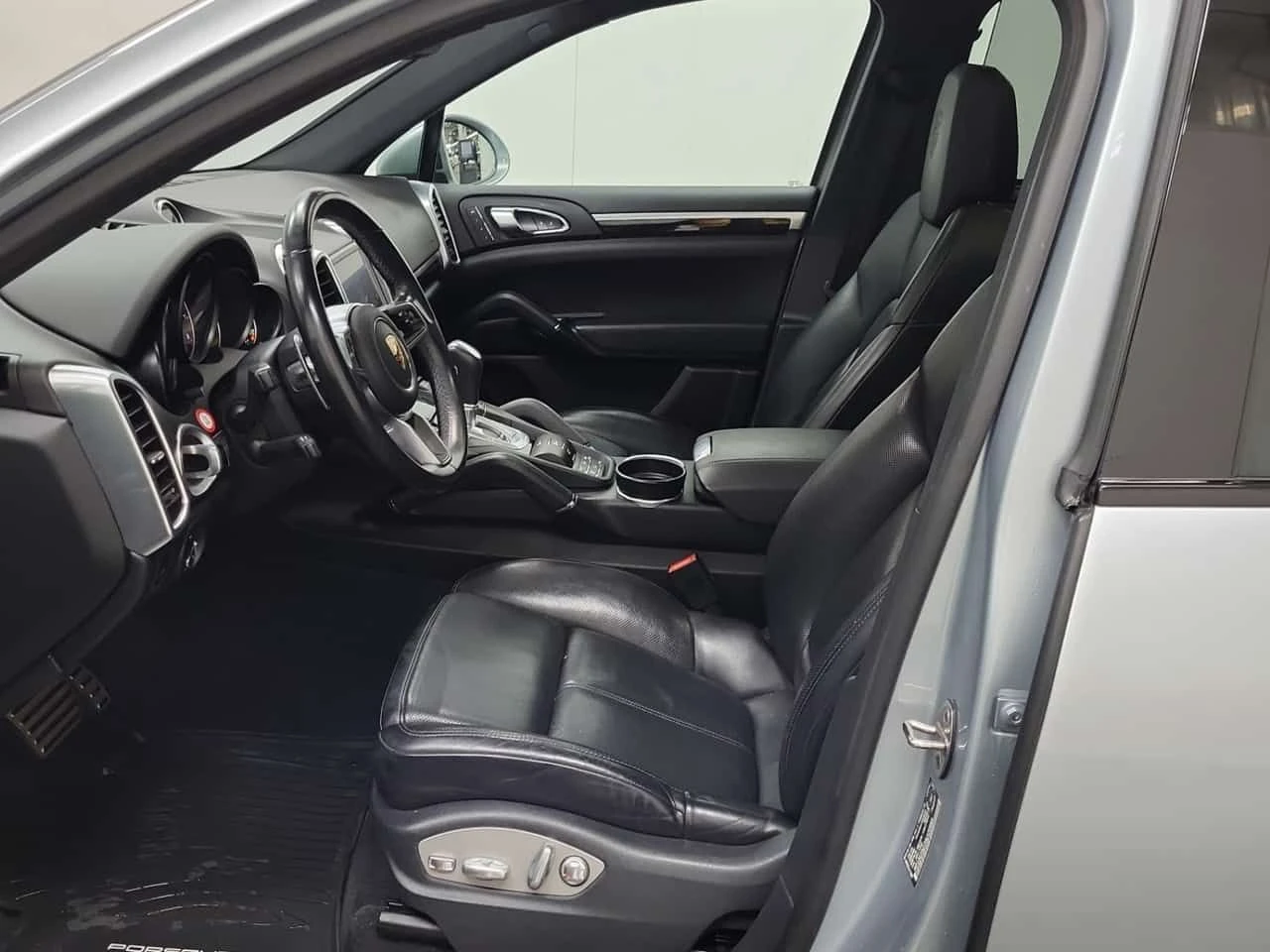 Porsche Cayenne S E HYBRID  CARFAX - изображение 5