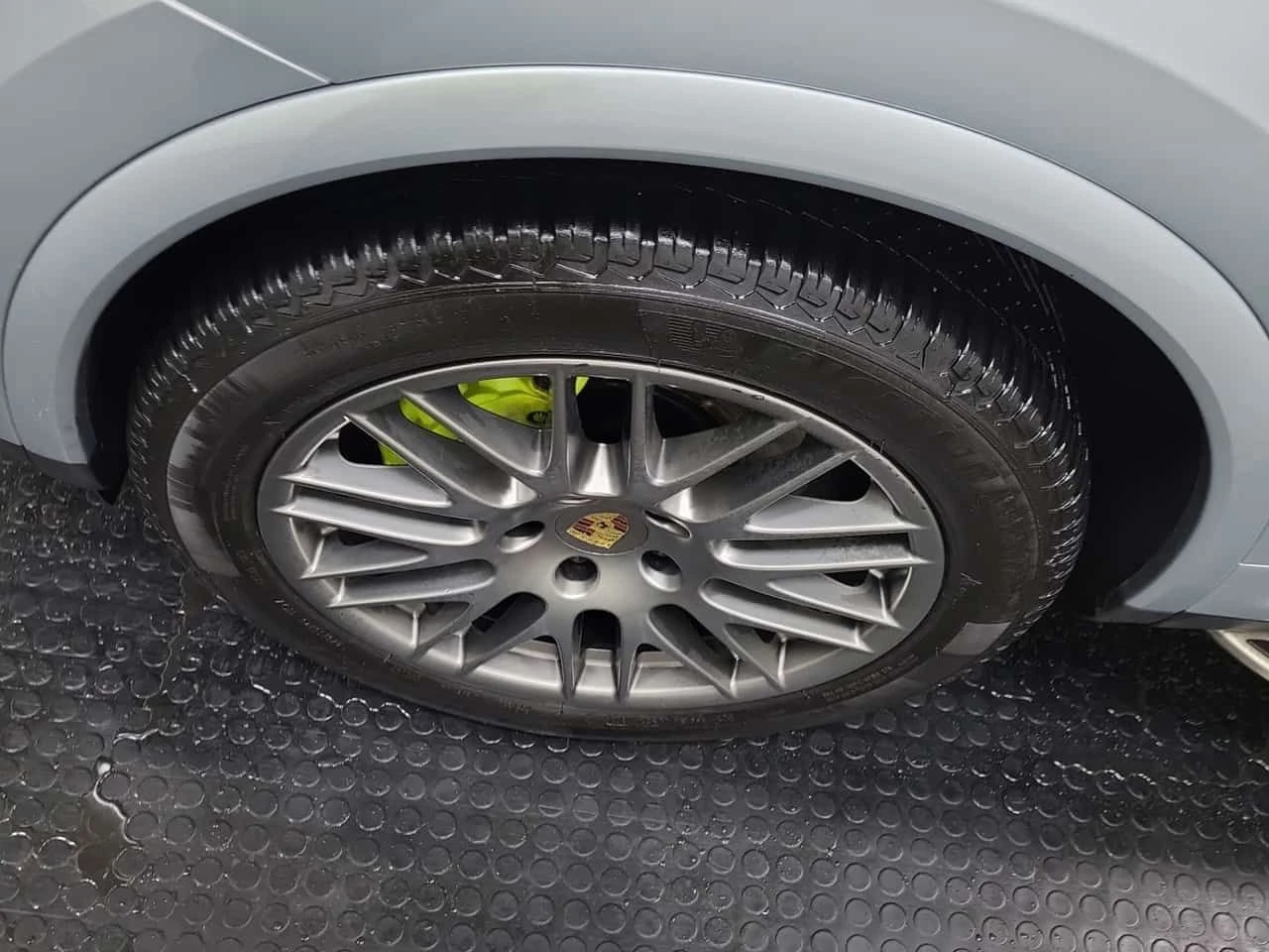 Porsche Cayenne S E HYBRID  CARFAX - изображение 6