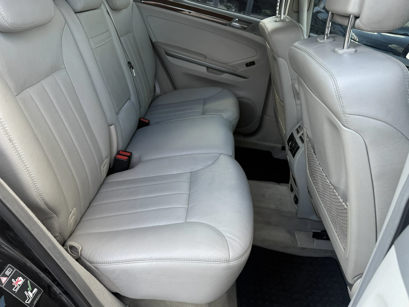 Mercedes-Benz ML 320 /SPORT/4MATIC/ПРУЖИНИ/, снимка 12 - Автомобили и джипове - 54155637