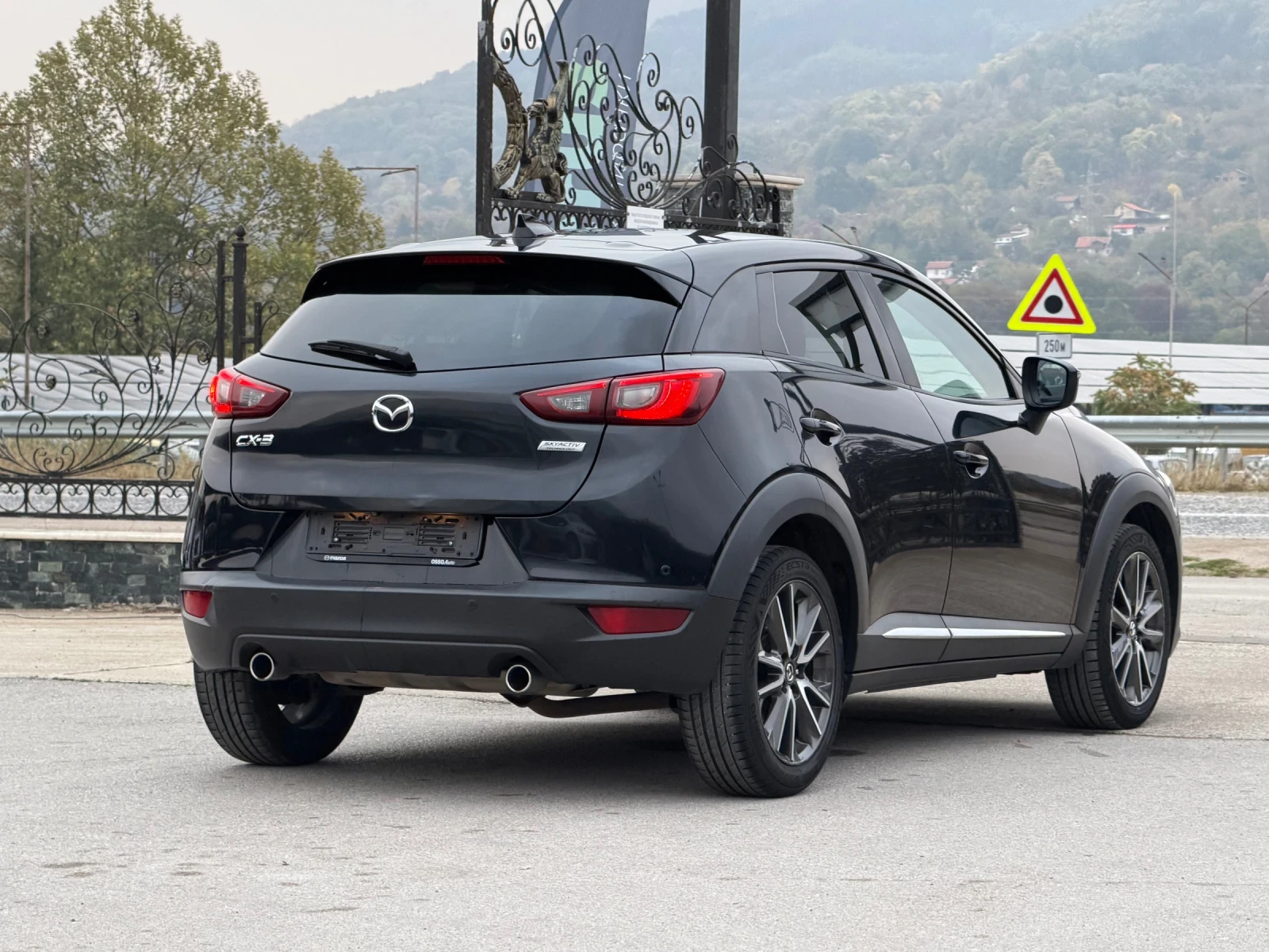 Mazda CX-3 1.5SKY ACTIV ИТАЛИЯ, снимка 16 - Автомобили и джипове - 56617660