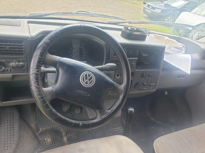 VW T4 2.5 TDI 88 коня, снимка 7 - Бусове и автобуси - 40829282