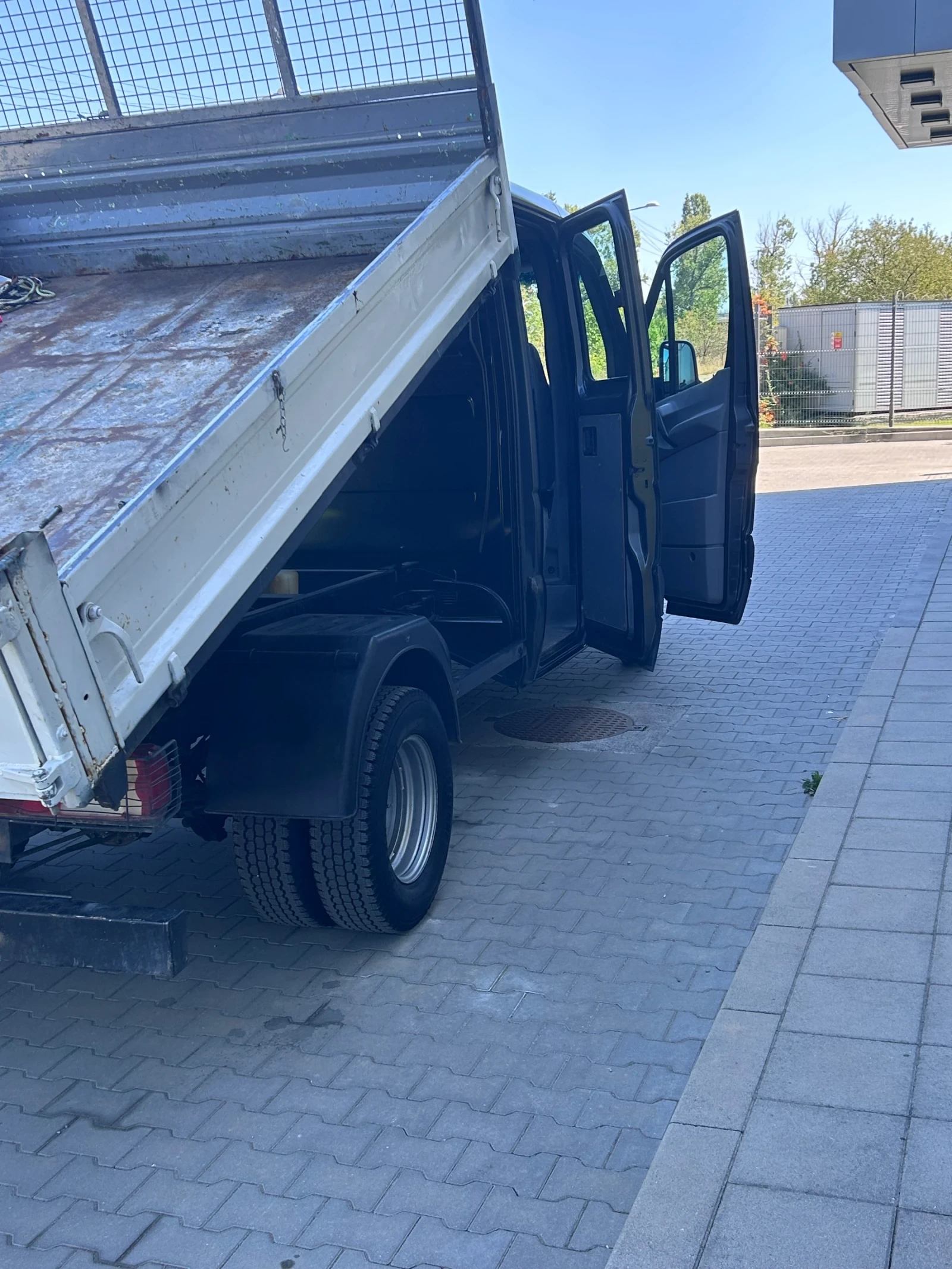 VW Crafter 6+ 1 двойна гума, снимка 10 - Бусове и автобуси - 55999294