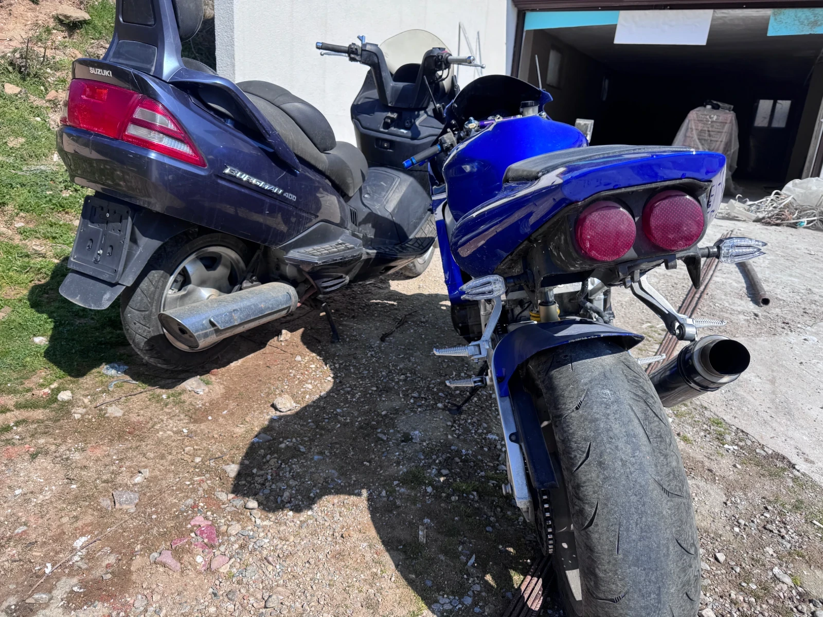 Yamaha YZF-R1 Suzuzki 400 