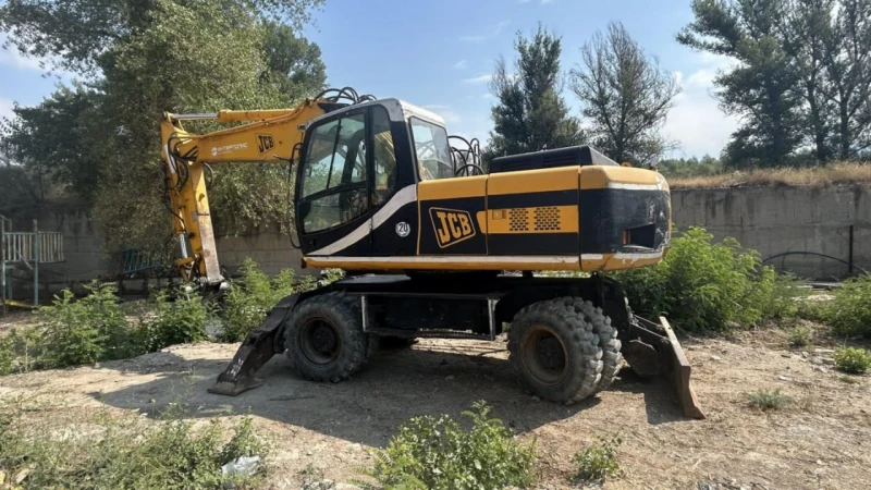 Багер JCB 175W