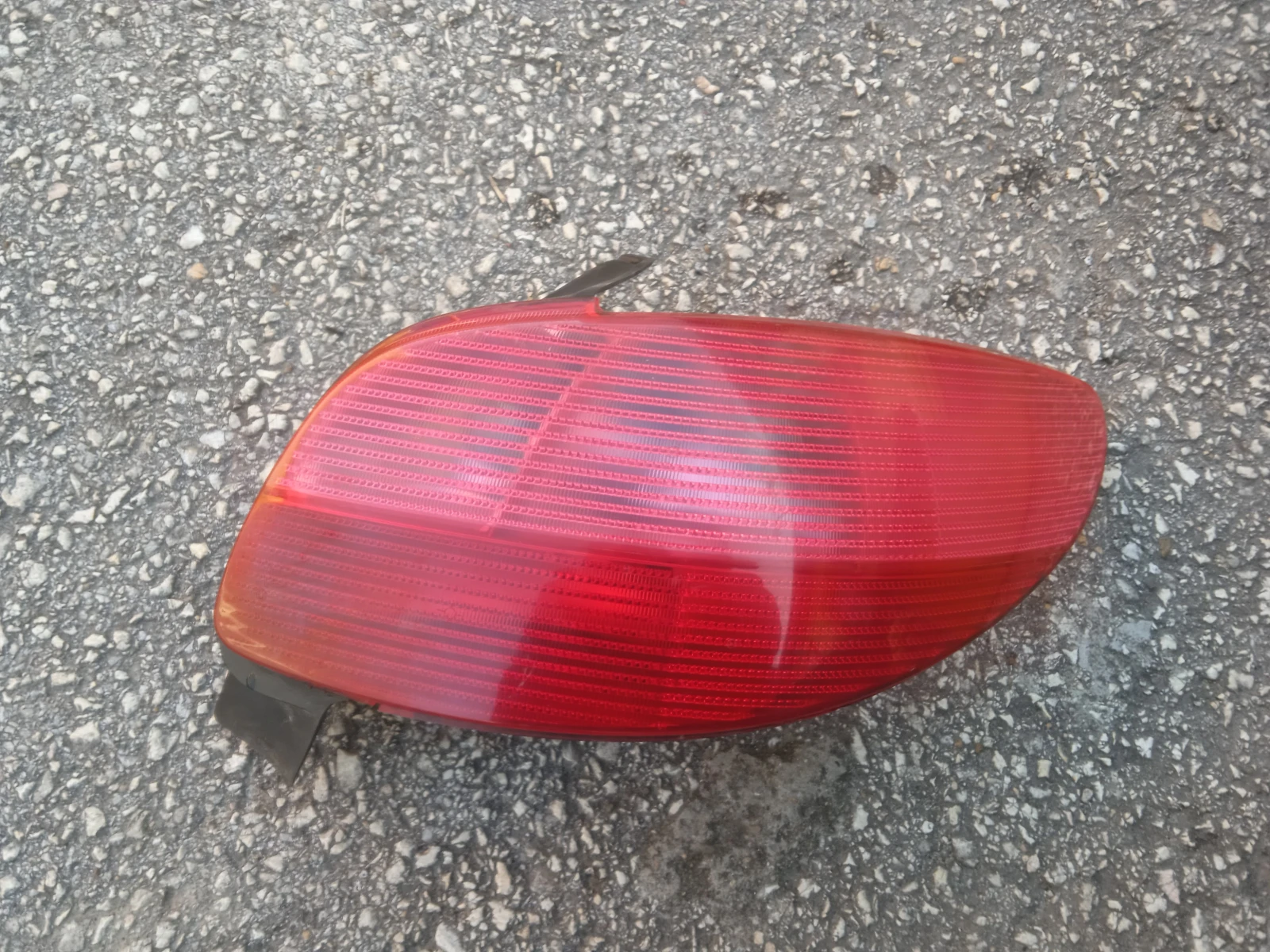 ������� | Mobile.bg � ����������� 16