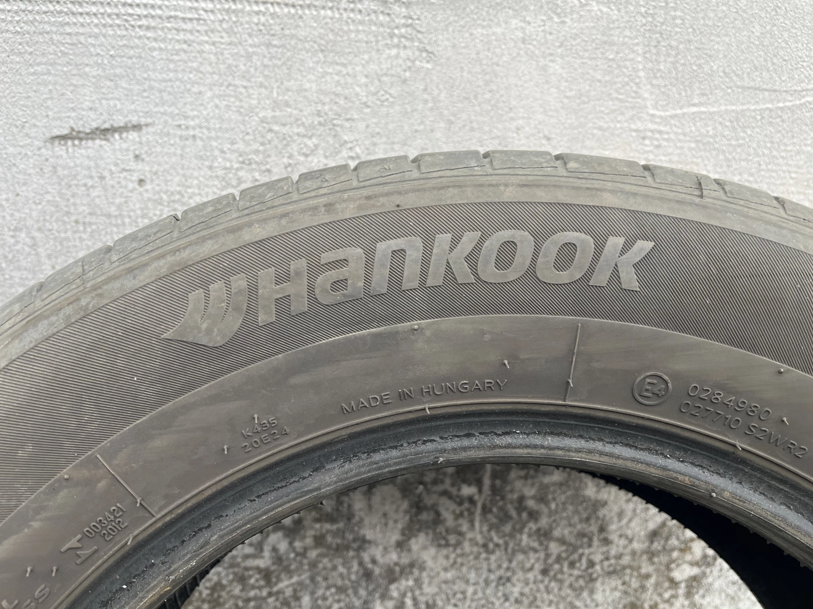 Гуми Летни 195/65R15, снимка 2 - Гуми и джанти - 53945198