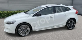 Volvo V40 Cross Country 2.0i-245к.с. 4х4 Автоматик/8-скорости/, снимка 3