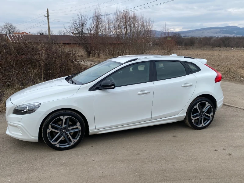 Volvo V40 Cross Country 2.0i-245к.с. 4х4 Автоматик/8-скорости/, снимка 4 - Автомобили и джипове - 49263485