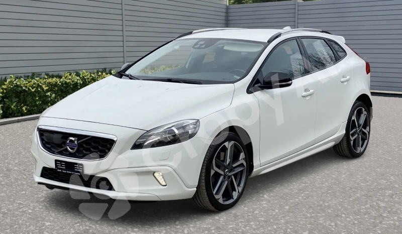 Volvo V40 Cross Country 2.0i-245к.с. 4х4 Автоматик/8-скорости/