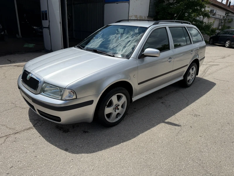 Skoda Octavia 1.8T CH, снимка 2 - Автомобили и джипове - 51892326