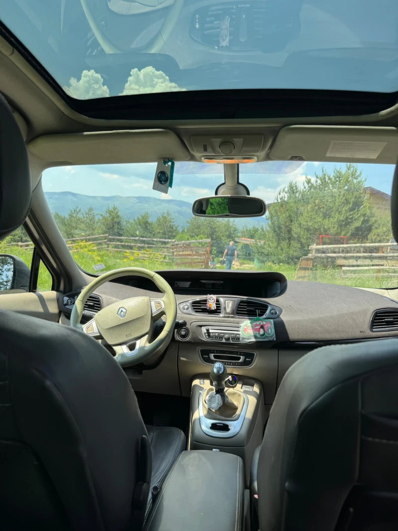 Renault Grand scenic 1.6dci/130к.с/7места/BOSE/PANORAMA/Кожен салон, снимка 4 - Автомобили и джипове - 52474310