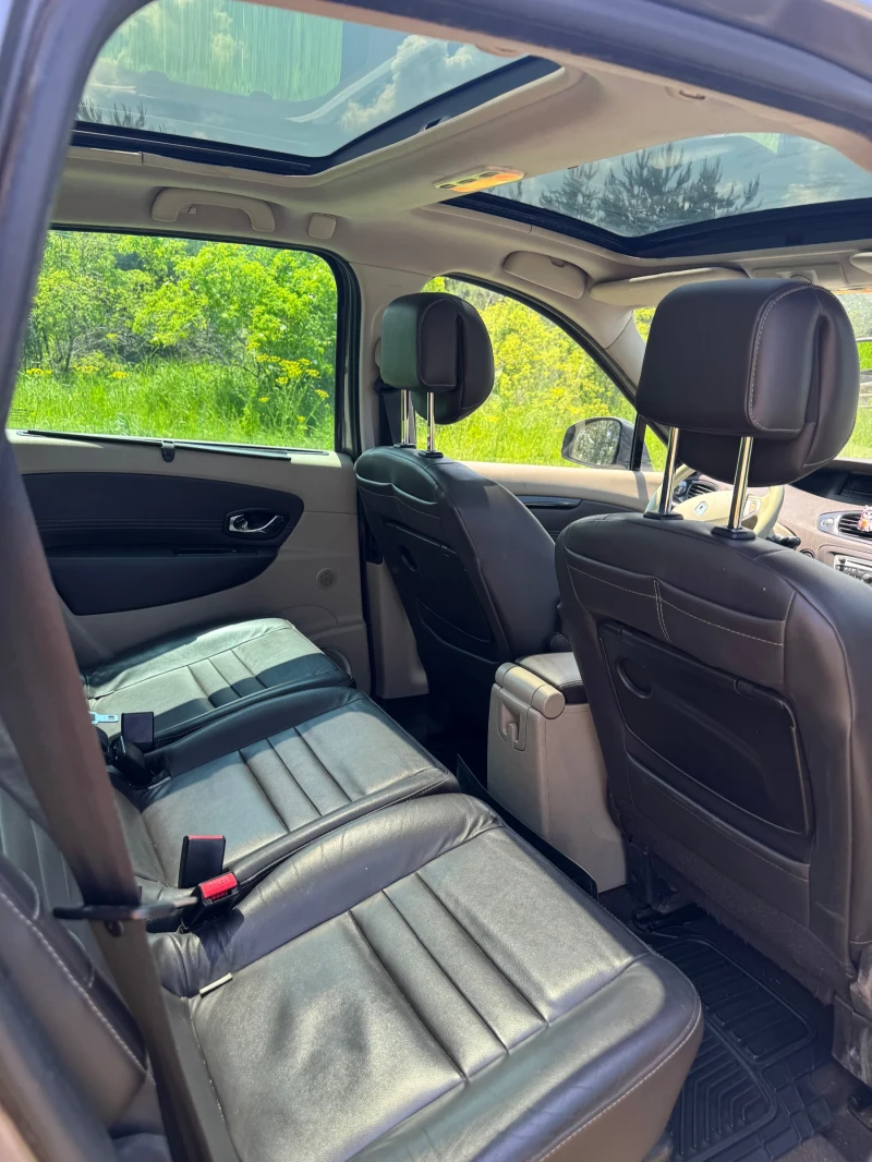 Renault Grand scenic 1.6dci/130к.с/7места/BOSE/PANORAMA/Кожен салон, снимка 7 - Автомобили и джипове - 52474310