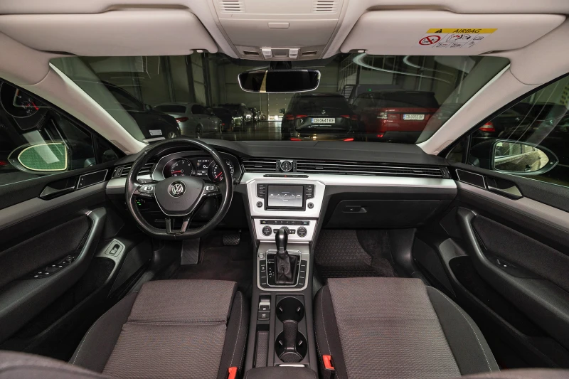 VW Passat * DSG * ERGOComfort * , снимка 9 - Автомобили и джипове - 51128787