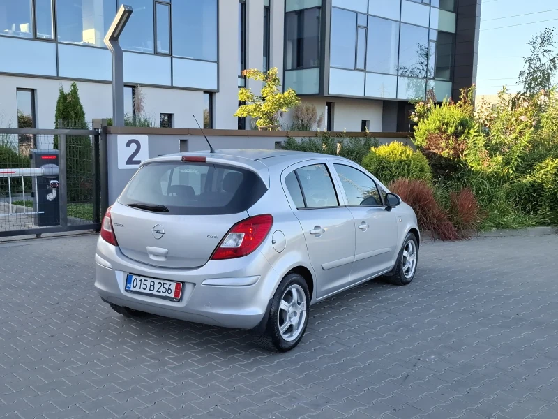 Opel Corsa 1.3CDTI* (80кс)* * HOB BHOC* * * , снимка 12 - Автомобили и джипове - 51772256