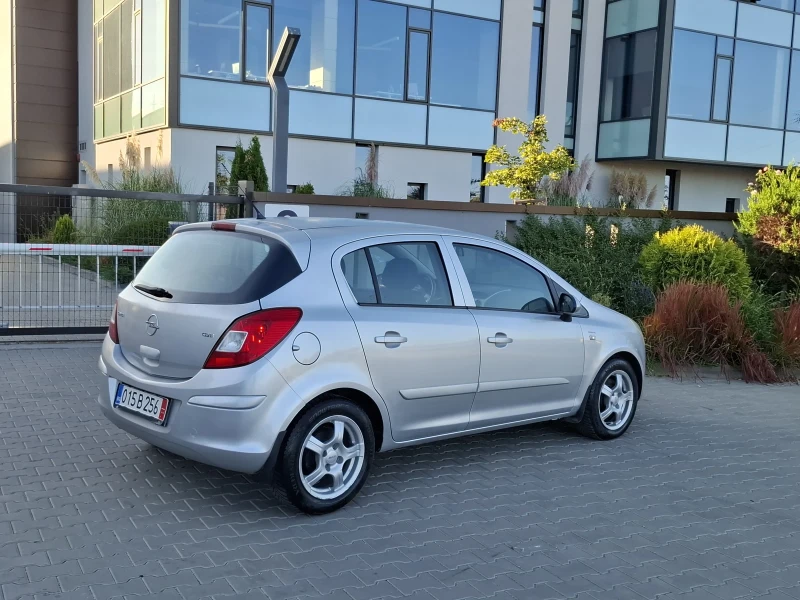 Opel Corsa 1.3CDTI* (80кс)* * HOB BHOC* * * , снимка 14 - Автомобили и джипове - 51772256