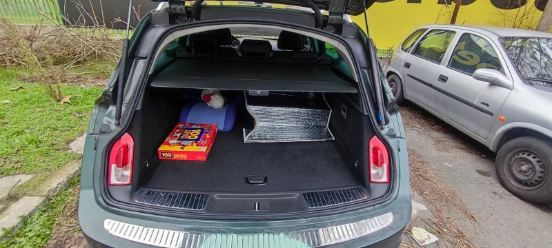 Opel Insignia Sports tourer, снимка 5 - Автомобили и джипове - 52366163