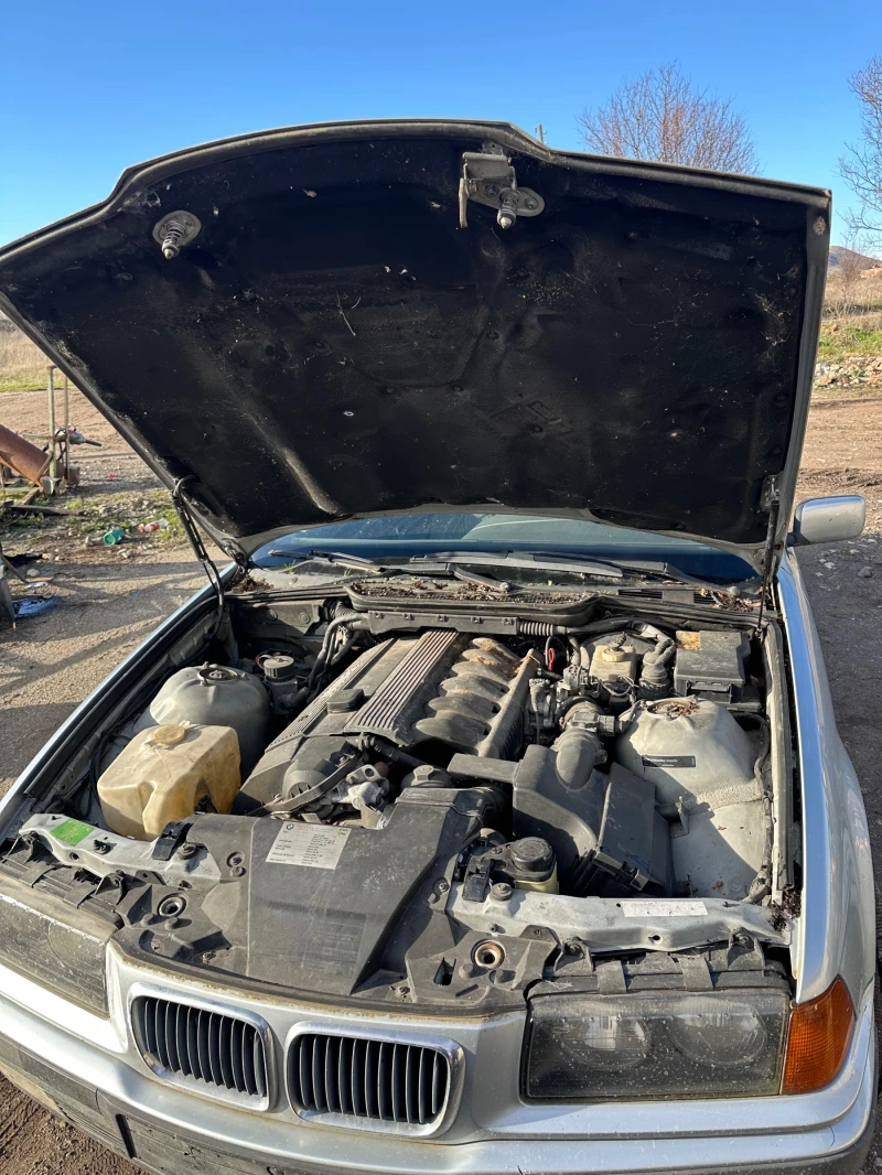 BMW 320 320i, снимка 5 - Автомобили и джипове - 52724219