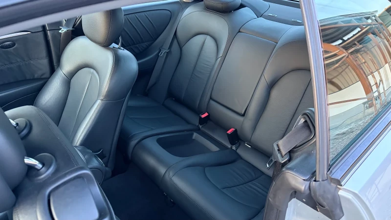 Mercedes-Benz CLK 350i* 272hp* Швейцария, снимка 12 - Автомобили и джипове - 52732182