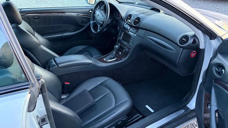 Mercedes-Benz CLK 350i* 272hp* Швейцария, снимка 11 - Автомобили и джипове - 52732182