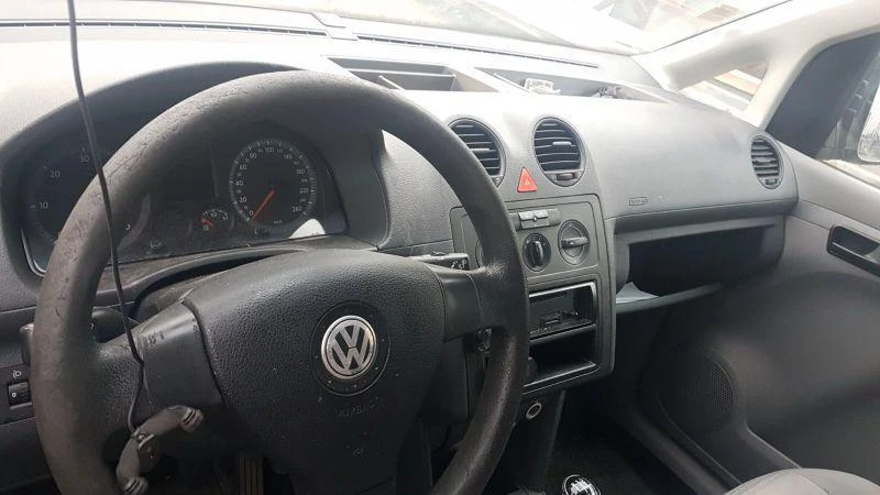 VW Caddy Maksi 2.0TDI BMM, снимка 7 - Автомобили и джипове - 42072255