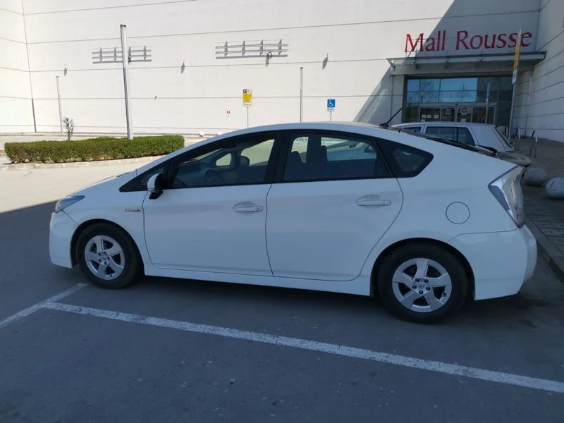 Toyota Prius Хибрид - [1] 