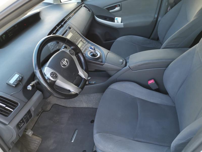Toyota Prius Хибрид, снимка 4 - Автомобили и джипове - 35843887