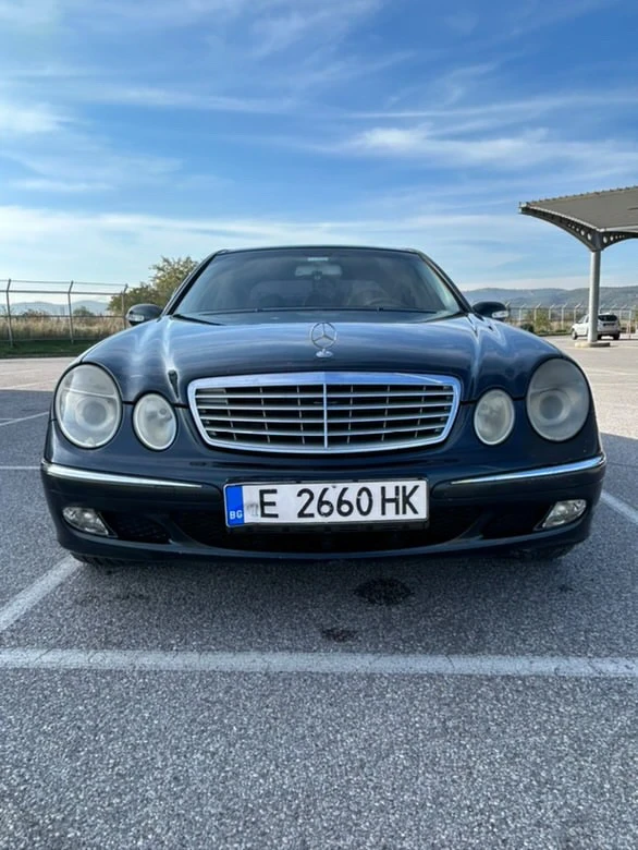 Mercedes-Benz E 240 2.6 бензин, снимка 2 - Автомобили и джипове - 47635330