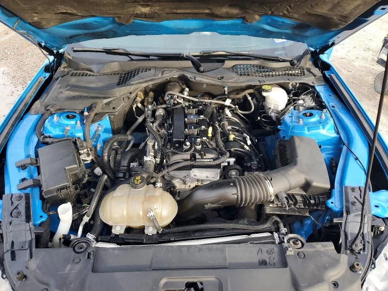 Ford Mustang 2.3L 4 Rear-wheel drive, снимка 4 - Автомобили и джипове - 53344172