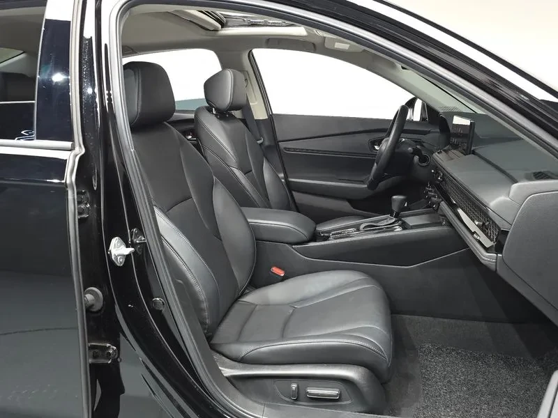 Honda Accord 11Th Generation 1.5 Turbo, снимка 11 - Автомобили и джипове - 55044932