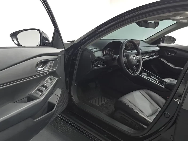 Honda Accord 11Th Generation 1.5 Turbo, снимка 10 - Автомобили и джипове - 55044932