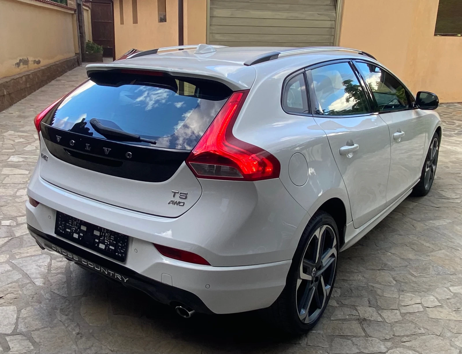 Volvo V40 Cross Country 2.0i-245�.�. 4�4 ���������/8-��������/ | Mobile.bg � ����������� 6