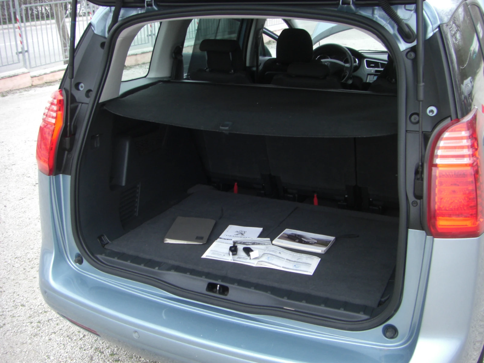 Peugeot 5008 1.6HDI 6ck.KLIMATRONIK | Mobile.bg — изображение 16
