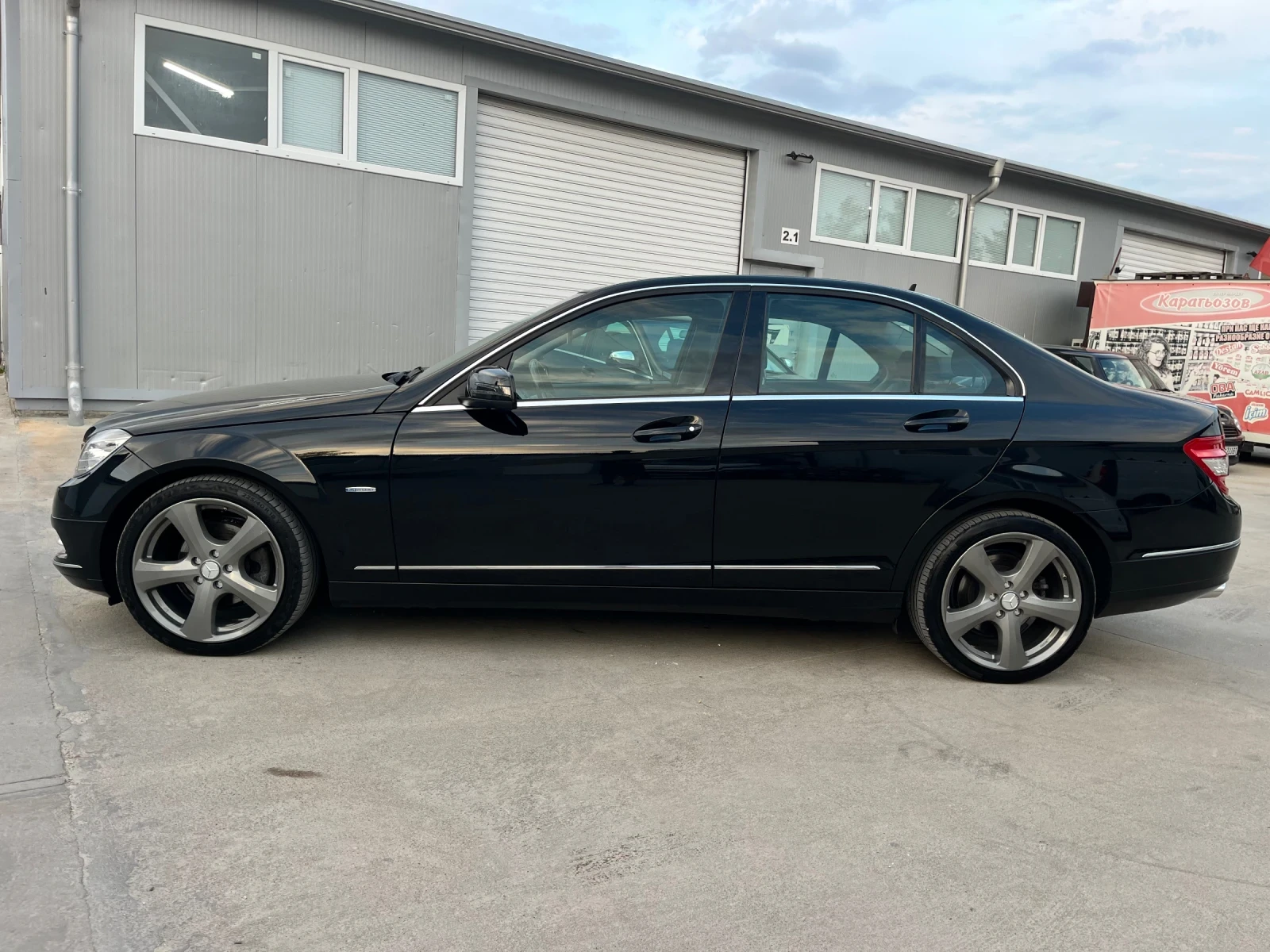Mercedes-Benz C 220 2, 2CDI-170k.с/LED/NAVI/АВТОМАТ/КОЖА/ТОП СЪСТОЯНИЕ - изображение 4