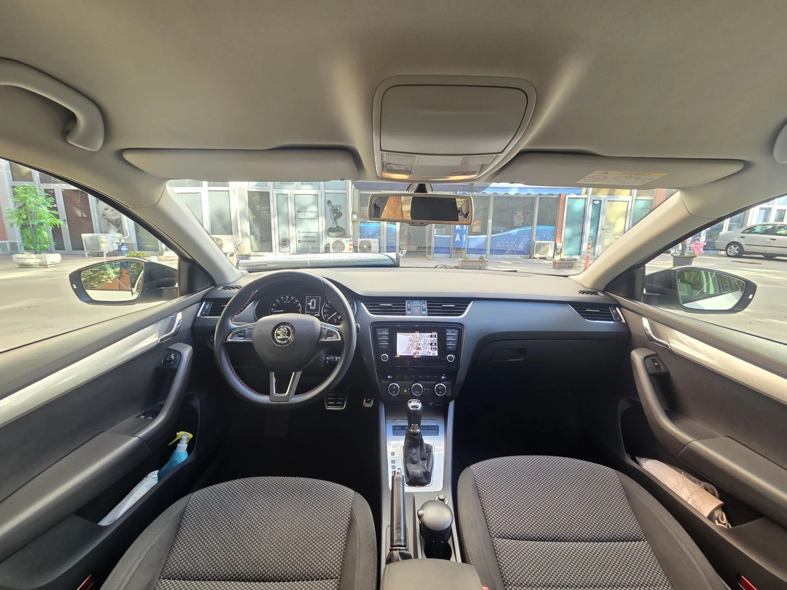 Skoda Octavia 1, 6 116 к.с АВТОМАТ NAVI - изображение 5