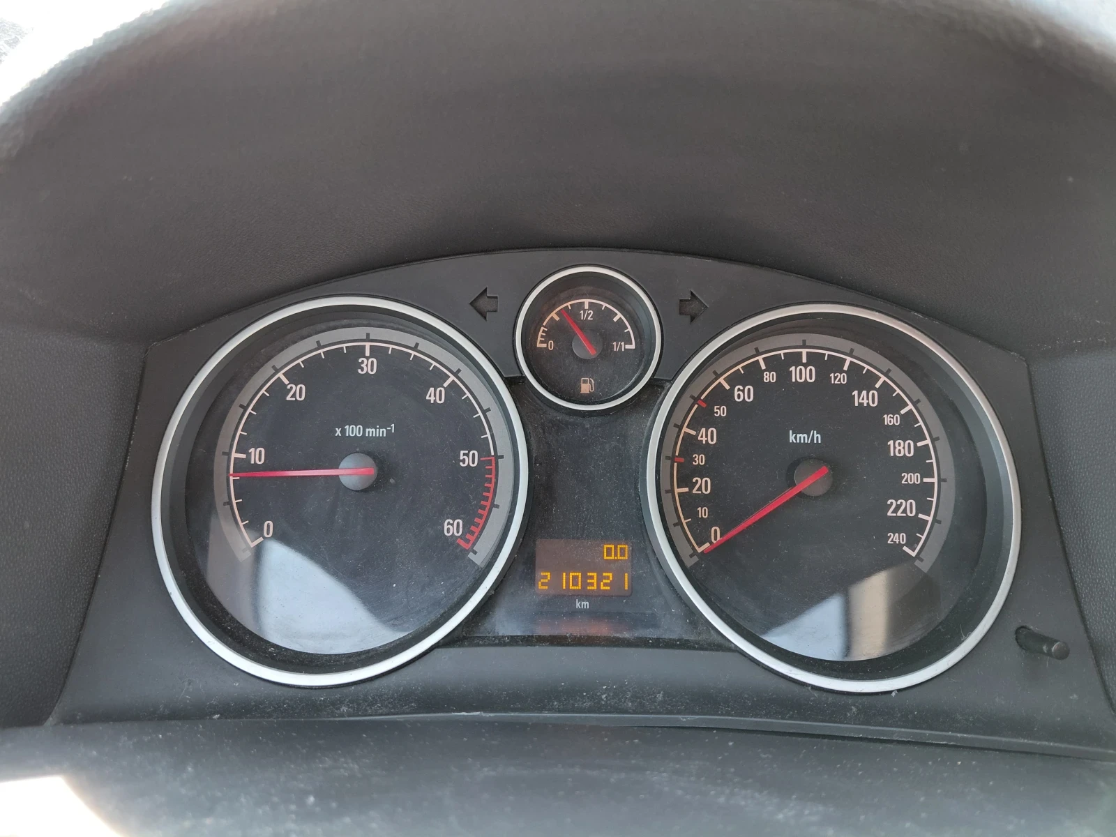 Opel Astra 1.7CDTi  | Mobile.bg — изображение 12