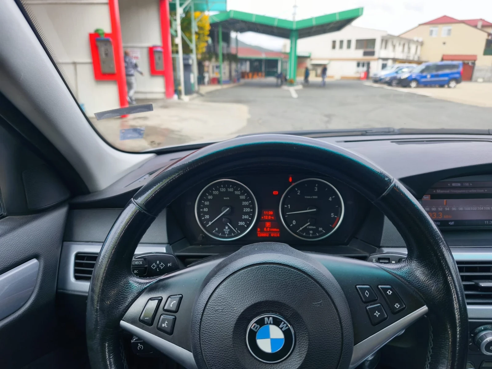 BMW 525  - изображение 8