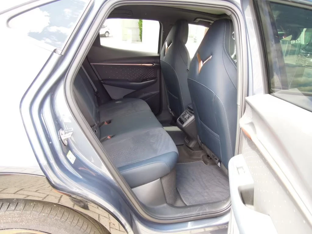 Cupra Tavascan VZ/340HP/HUD/4DRIVE/MATRIX/360/MEMO/CPLAY/780g - изображение 8